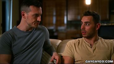 Image Carter Woods and Derek Kage make out after Carter finds out his GF is pregnant