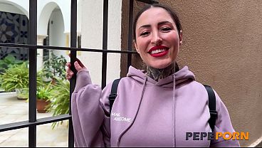 Image 40yo alt mom wants a primo cock. Lara Croft, casting on pepePorn