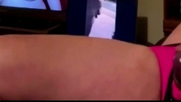 Image Sissy live streaming from the couch