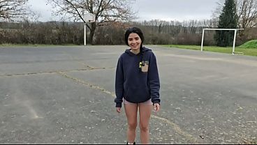 Image Vecina Cachonda Est&aacute_ Lista Para Hacer Cualquier Cosa En El Bosque