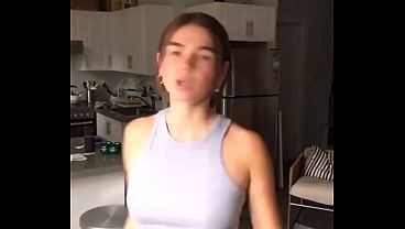 Image tik tok no bra