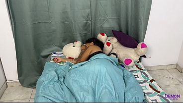 Image Despierto a mi hermanastra con una enorme polla en su apretado co&ntilde_o mientras no hay nadie en casa