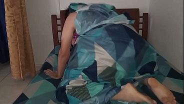 Image El culo delgado de mi hermanastra no me dejaba dormir
