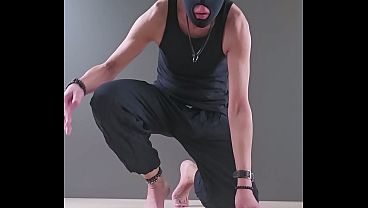 Image Barefoot yoga dude wanks horny