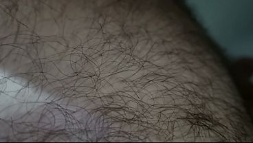 Image Peludinho safado batendo uma punheta no escrit&oacute_rio