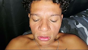 Image PEDREIRO LEVOU SEU VIZINHO PARA SER FODIDO POR OUTRO MACHO JUNTO COM ELE.