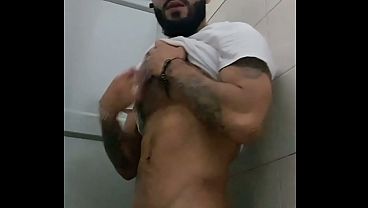 Image RISKY PUBLIC BATHROOM: Intense Session and Messy Finish (Adrenaline)