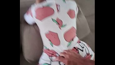 Image Fingi que estava descansando para o amigo do meu marido chegar junto...