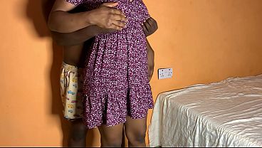 Image Ebony African teen alone with her daddy&rsquo_s friend