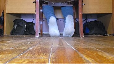 Image Enby teases you with their soles