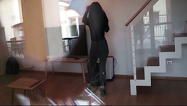 Image I tried knocking on my neighbors door when hubbys at work to see what happens