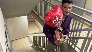 Image Venezolano llega del Extranjero y Encuentra a su Esposa Follando Rico con su Vecino