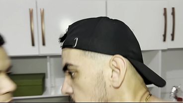 Image O MAGRELO CARIOCA MACETOU GOSTOSO A BUCETINHA DO MACHO (TEASER)