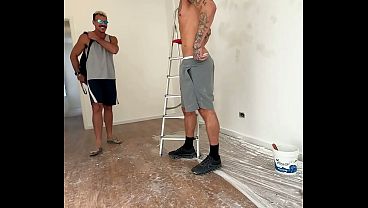 Image Video 214 - I went to paint on my friend and I used my brush until a lot of white paint gushed out.
