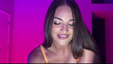 Image HOT LATINA SQUIRTS ALL OVER WHILE BEING SMASHED BY GIANT COCK
