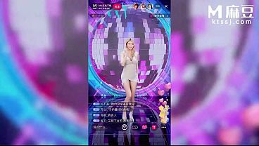 Image ModelMedia Asia - Streamer performs striptease and threesome during live stream