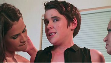 Image Evilyn Fierce and Rebecca Bardot are next door neighbors! One is a bisexual housewife,...