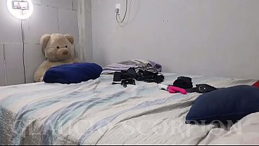Image PEGUEI MEU PADRASTO COMENDO MINHA AMIGA E FIZ ELE COMER EU E MINHA PRIMA TAMB&Eacute_M( 1&deg_ parte)