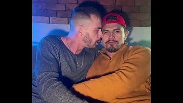 Image GIVING MILK TO THE BIG-DICKED GUY (COMPLETE ON RED)