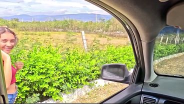Image Cazador de Co&ntilde_os Pervertido convence a una Flaca Traviesa Desconocida de Follar de Pie en un garaje a Cambio de Dinero