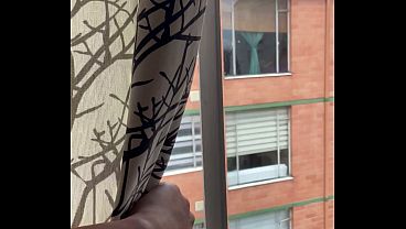 Image Masturbaci&oacute_n chica linda llega de clases y se masturba en la ventana para que los vecinos la vean co&ntilde_o mojado...