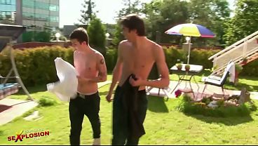 Image playing in the garden, fucking bareback in the room
