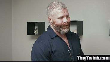 Image Working His Cock Like a Well-Oiled Pipe - Tinytwink