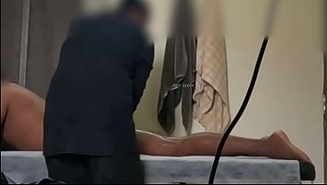 Image dick flash in spa