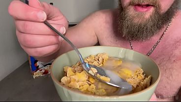 Image Frosted Flakes Get More Frosted With 12  Ropes of Cum