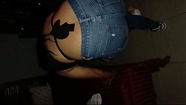 Image Despu&eacute_s de la fiesta, mi cu&ntilde_ada viene a mi habitaci&oacute_n para follar.