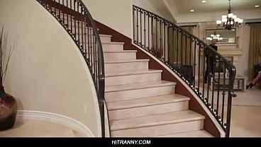 Image Wealthy Woman Invites a Hookup While Bodyguard Keeps Watch