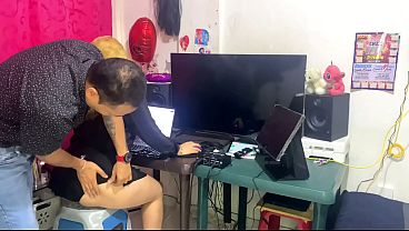 Image mi jefe literalmente me pide que lo masturbe en la oficina