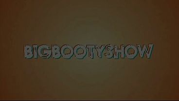 Image Ms Bee told Giantcock to fuck her creamy pussy hard