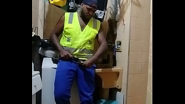 Image levei um consolo pro alojamento, olha que fizeram com ele