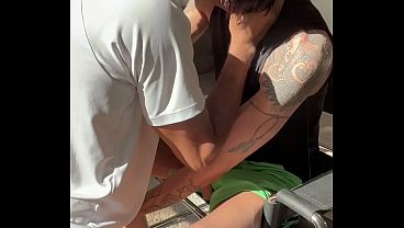 Image DANDO LEITE PRO PUTO MAMADOR