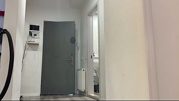 Image Surprise for Delivery Boy: Naked Jerking   Blowjob Tip   Deep Fuck