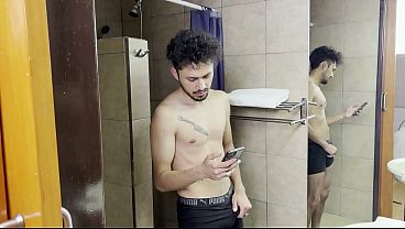 Image The Hot Shower