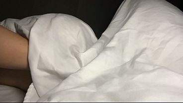 Image my roommate's always calls me to go to bed with her, and I already know why (ASSJOB)
