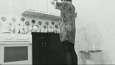 Image Anal in the kitchen. MILF wanted to make breakfast, but started fucking her holes. Big ass.