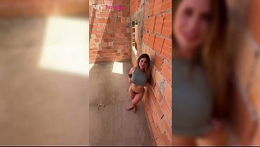 Image Pedreiro socou o PAU GROSSO na minha BUCETA melada em plena obra - Aline Novak