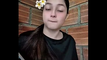 Image Chica traviesa y desnuda masturb&aacute_ndose en el autob&uacute_s de viaje