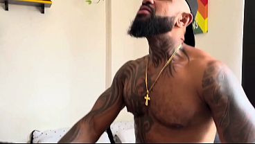 Image BAREBACK  dois putos dotados um negro e um branco se revezaram no rabo , at&eacute_ destruir ele e me encher de leite , e eu amei ser putinha de 2 safados .