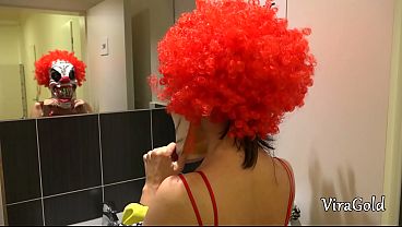 Image Porno Clown Prank with Fucking Pussy and Cumshot