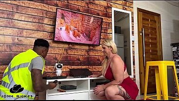 Image a tv da minha vizinha travou e ela me chamou para arrombar seu cuzinho