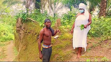 Image BBW African Amateur Goddess Got Fucked By BigDick Softkind in the bush