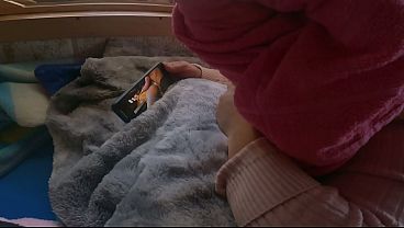 Image ESPOSA latina le ponen crema en TREMENDAS NALGAS y sin darse cuenta YA TIENE UNA VERGA METIDA