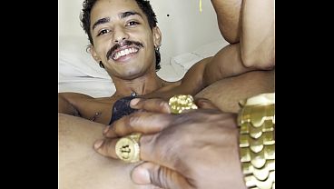 Image HOT YOUNG TWINK SERVES OLDER BIG BLACK DADDY COCK
