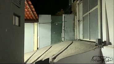 Image Comendo a safada da minha madrasta no escurinho do quintal de casa para ninguem ver