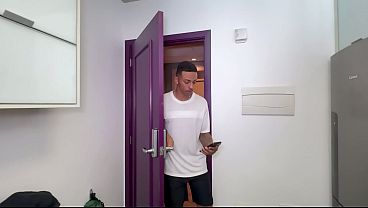 Image dei o cuzinho para meu vizinho e meu marido nos pegou bem na hora que estava gozando o safado veio e meteu a piroca na minha bucetinha toda meladinha (COMPLETO NO RED)