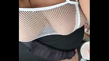 Image Las travesuras de mi mujer en coche cuando anda bien caliente